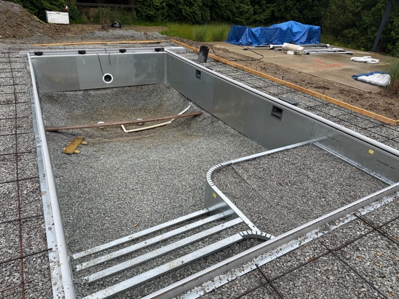Sturdy Foundations for Vinyl Liner Pool Installation image